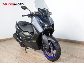 YAMAHA X-MAX 300 