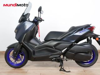 YAMAHA X-MAX 300 