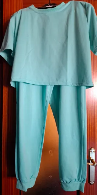 Conjunto chándal verde agua