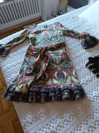 Vestido estampado floral manga larga