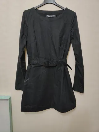 Vestido negro Zergatik forrado