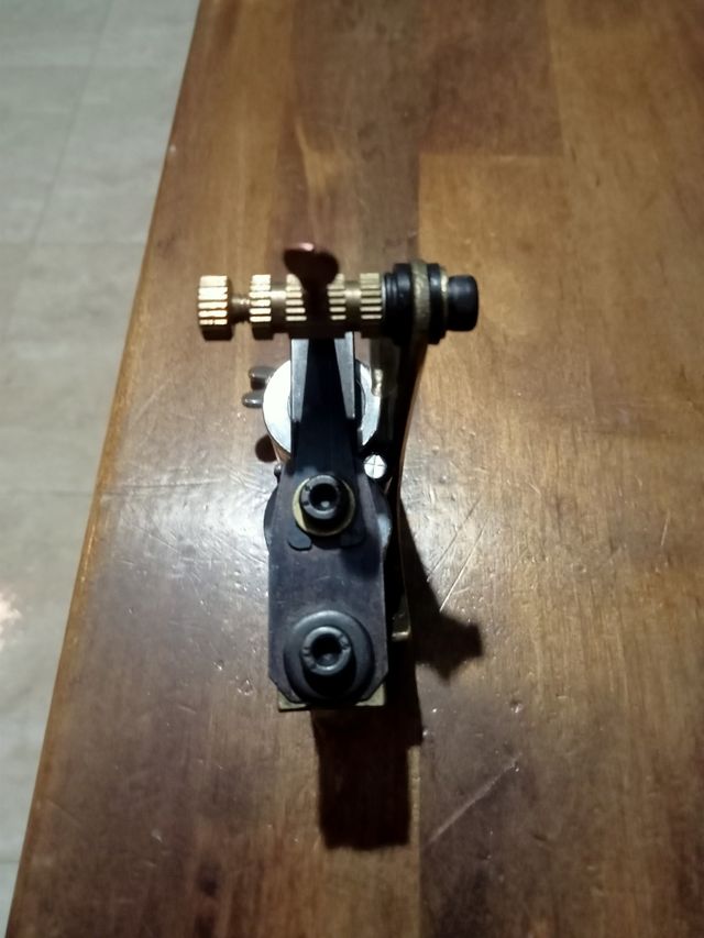 Máquina de tatuar japonesa