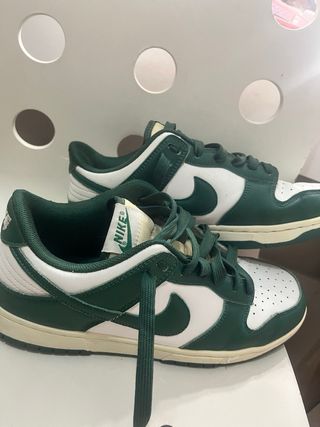 NIKE DUNK LOW  VERDES . PRECIO NECOCIABLE