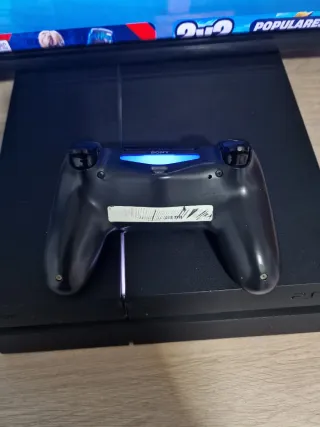 Consola PlayStation 4 Negra