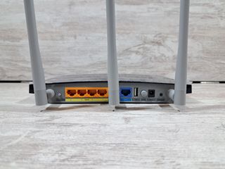 Router TPLink TL-WR1043N (AC450)