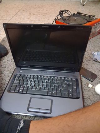 Portátil Compaq Gris