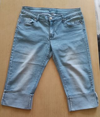 Pantalón vaquero pirata azul