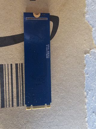 2 Discos Duros: Seagate 1TB + Kingston M.2 96GB