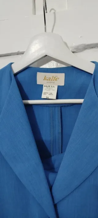 Traje chaqueta azul mujer