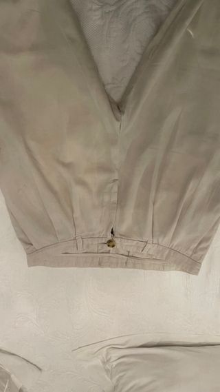 Pantalón de pinzas beige