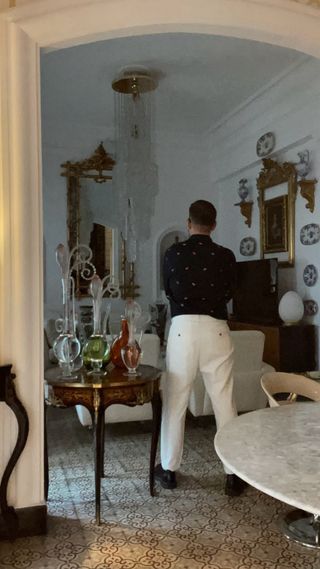 Pantalón de pinzas beige