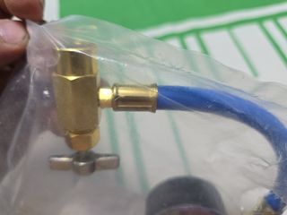 Manguera Carga Aire Acondicionado con Manómetro