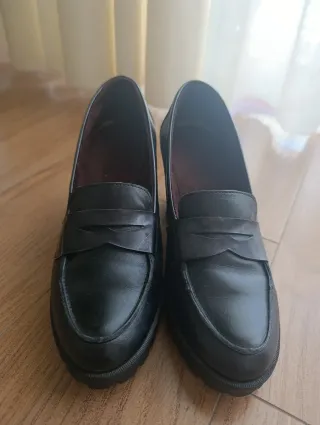 Zapatos de tacón Pitillo piel negros