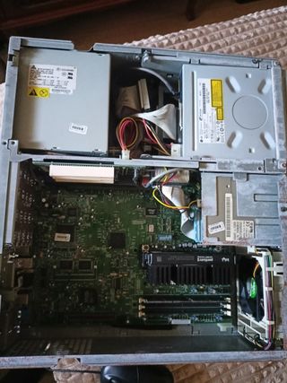 Ordenador IBM Personal Computer 300GL Retro
