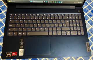 Lenovo Ideapad 3 Portátil