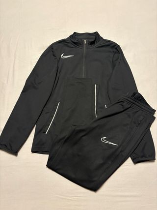 Chándal Nike niño negro