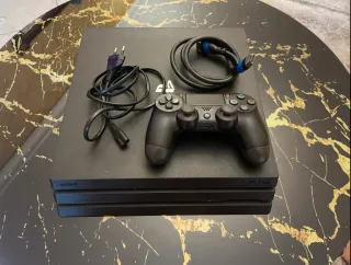 PS4 Pro Sony Negra + Accesorios