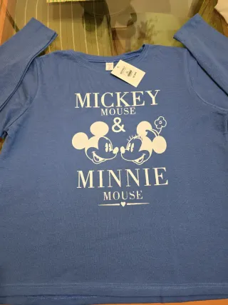 Lote de sudadera y camiseta Mickey.T/XL
CON ETIQUE