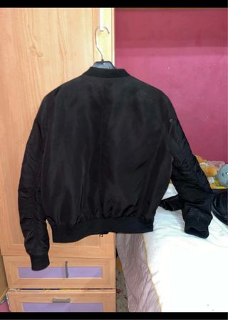 Chaqueta bomber negra
