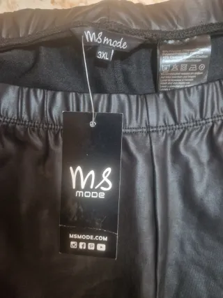 Pantalones negros con etiqueta. NUEVOS! Talla 3XL 