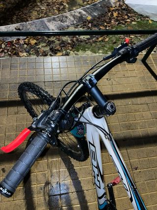 Bicicleta BH de carbono