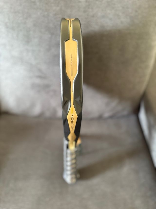 Bullpadel Neuron 02 2026.