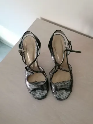 Sandalias de tango plateadas y negras