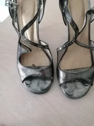 Sandalias de tango plateadas y negras