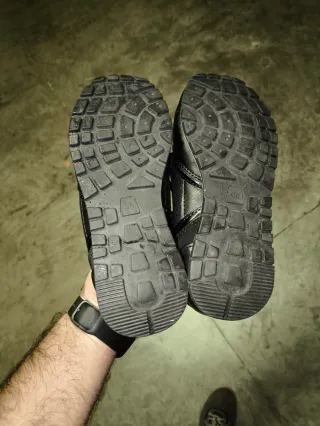 Bambas niña talla 35 negro y plata