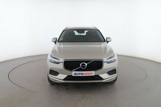 Volvo XC60 2.0 B4 Momentum 2WD