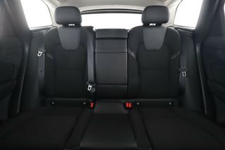 Volvo XC60 2.0 B4 Momentum 2WD