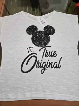 Camiseta  Mickey Mouse Talla L
CON ETIQUETA 