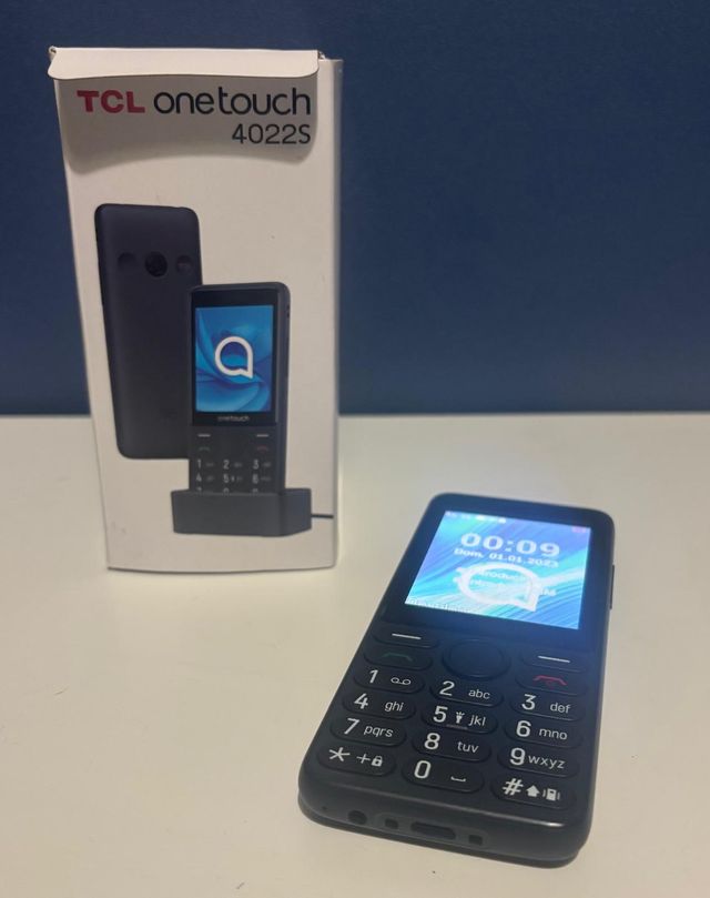 Móvil TCL OneTouch 4022S Negro