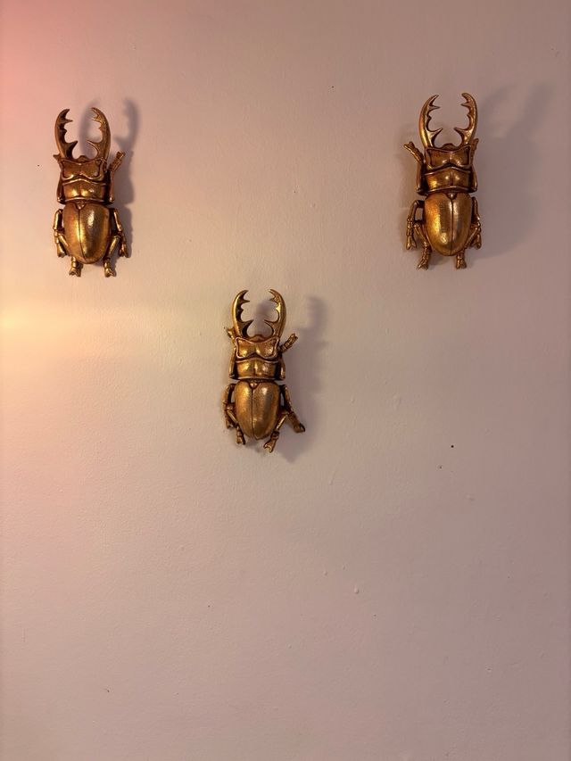 2 figurasDecorativa Escarabajo Dorado Metal