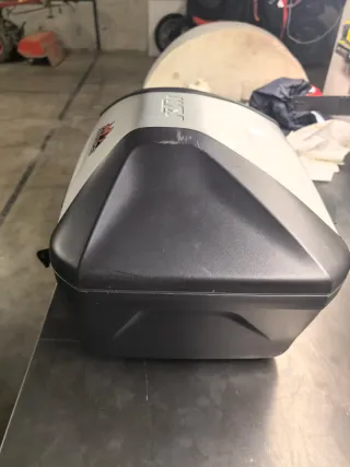 Baúl Top Case KTM Adventure R/R con soporte 