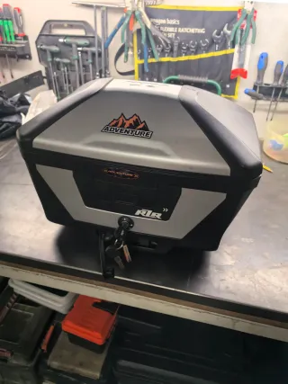 Baúl Top Case KTM Adventure R/R con soporte 