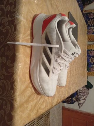 Adidas Adiwear Zapatillas Blancas y Rojas