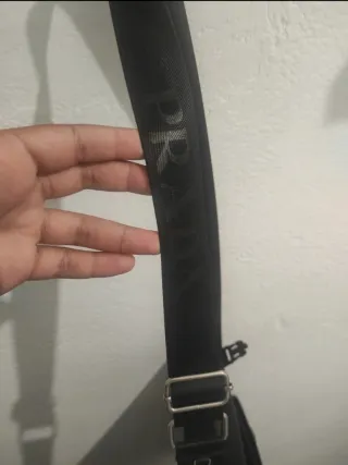 Riñonera Prada Negra