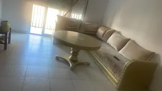 Sofá marroquí beige y dorado