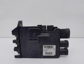 1137731 243800011r módulo renault megane business