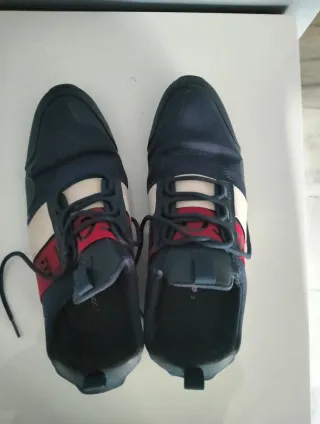 Zapatillas Lacoste Azul y Rojo