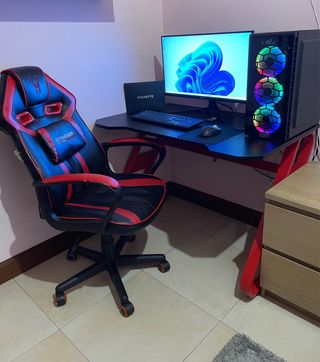 Pack Gaming: PC Alta Gama, Mesa y Silla