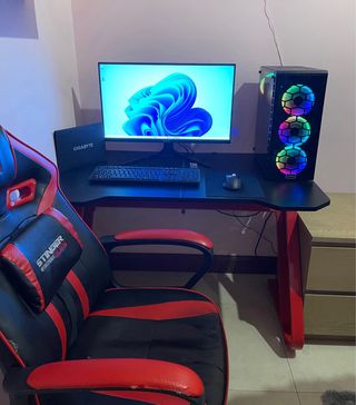 Pack Gaming: PC Alta Gama, Mesa y Silla