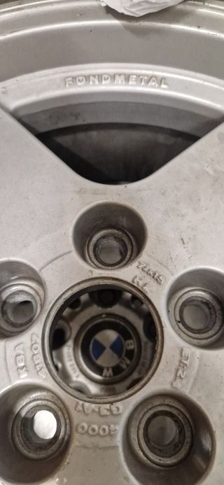 Llanta Fondmetal con neumático 195/55 R 15
