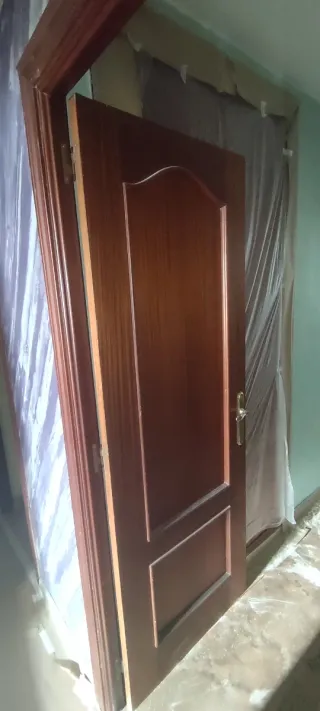 Puertas marrones