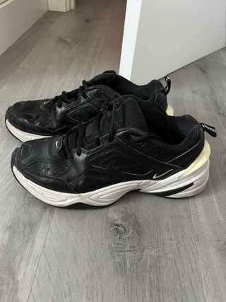 Nike M2K Tekno Zapatillas Negras Blancas