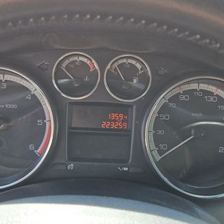 PEUGEOT 308 Confort 1.6 HDI 110 FAP CMP Auto.
