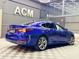 LEXUS IS 2.5 300h F Sport + Cuero
