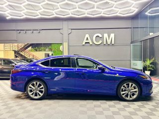 LEXUS IS 2.5 300h F Sport + Cuero
