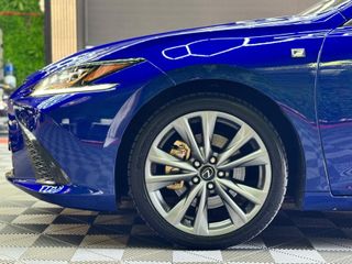 LEXUS IS 2.5 300h F Sport + Cuero